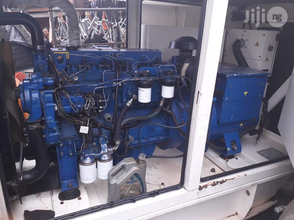 Strong 100kva 1000 Series FG Wilson Perkins Generator
