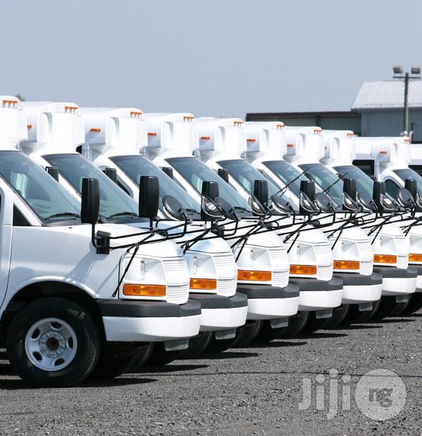Car Tracking System And Vehicle Fleet