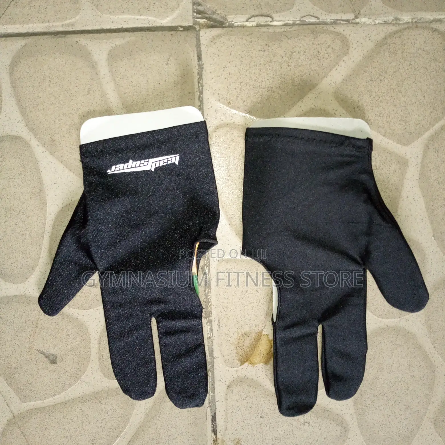 Snooker Glove