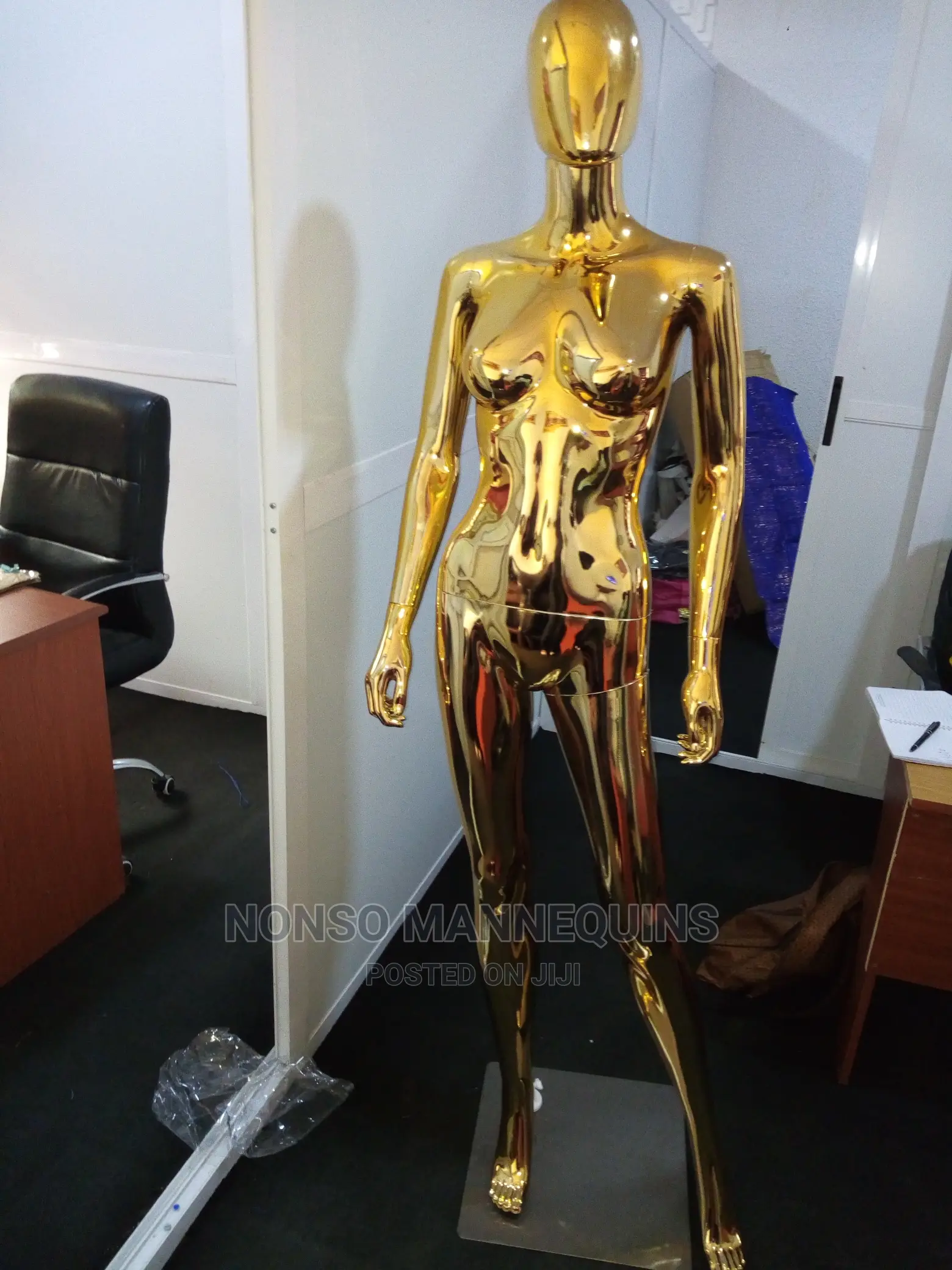 Shinny Gold Chrome Female Leg Pose Display Mannequin