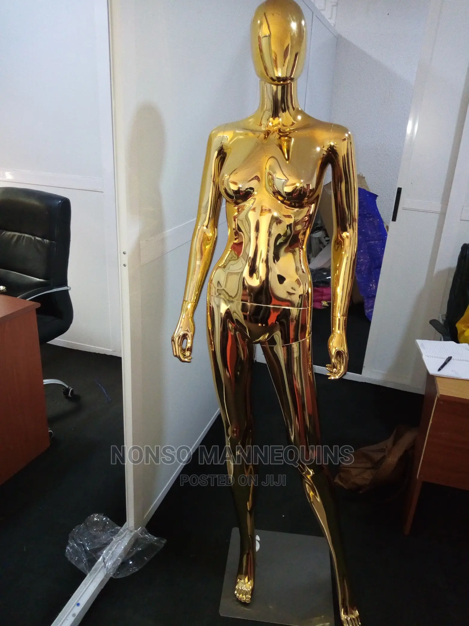 Shinny Gold Chrome Female Leg Pose Display Mannequin