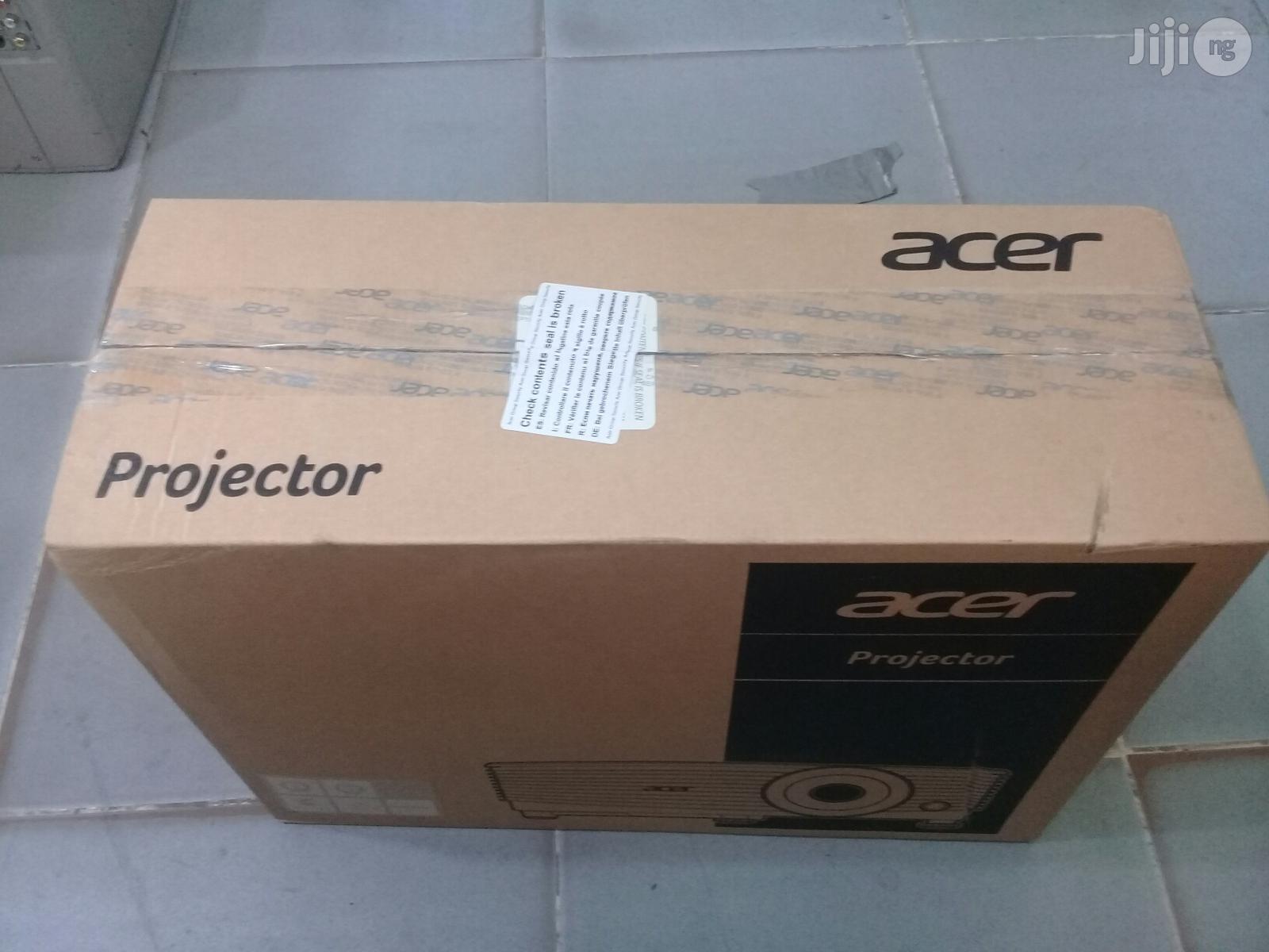 4000 Lumens Acer Projector for Church