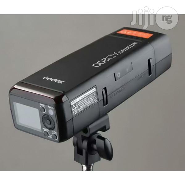 Godox Ad200 Outdoor /Indoor Studio Strobe Light 1/8000s