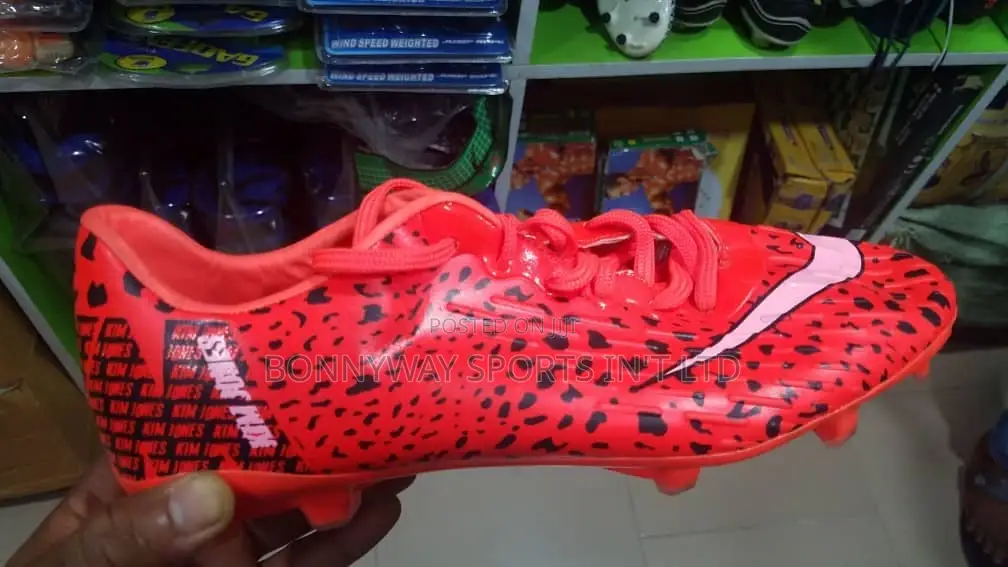 Size 43 Nike Boot
