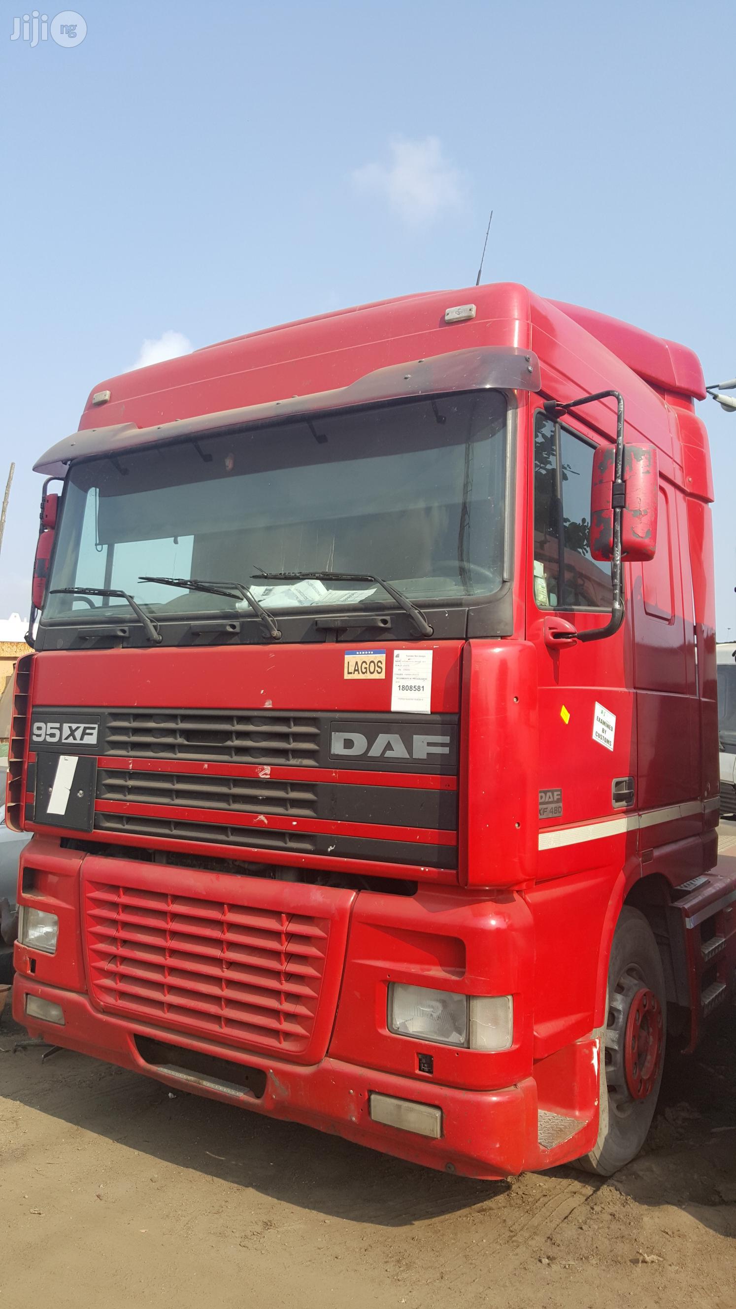 Tokunbo Daf 95XF Six Tyres Trailer Head Truck