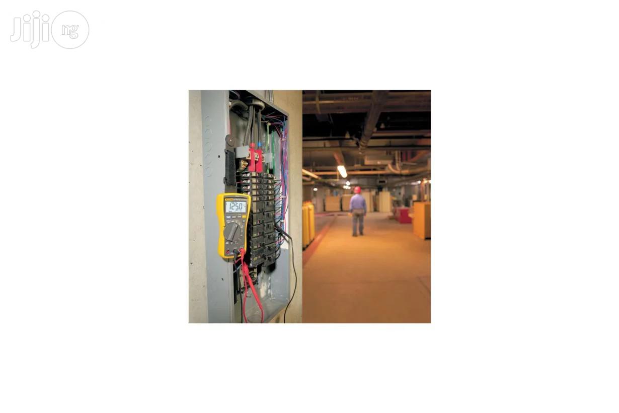 Fluke 117 Electrician's Ideal Multimeter