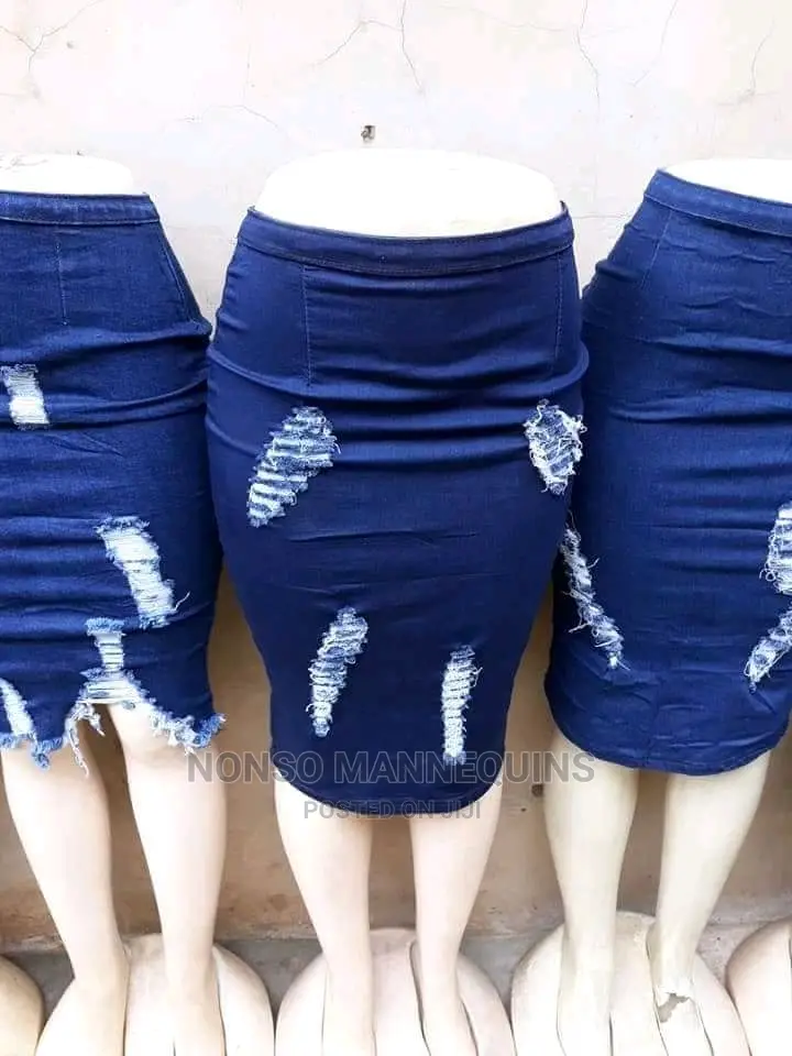 Plastic Female Trousers Display Mannequin
