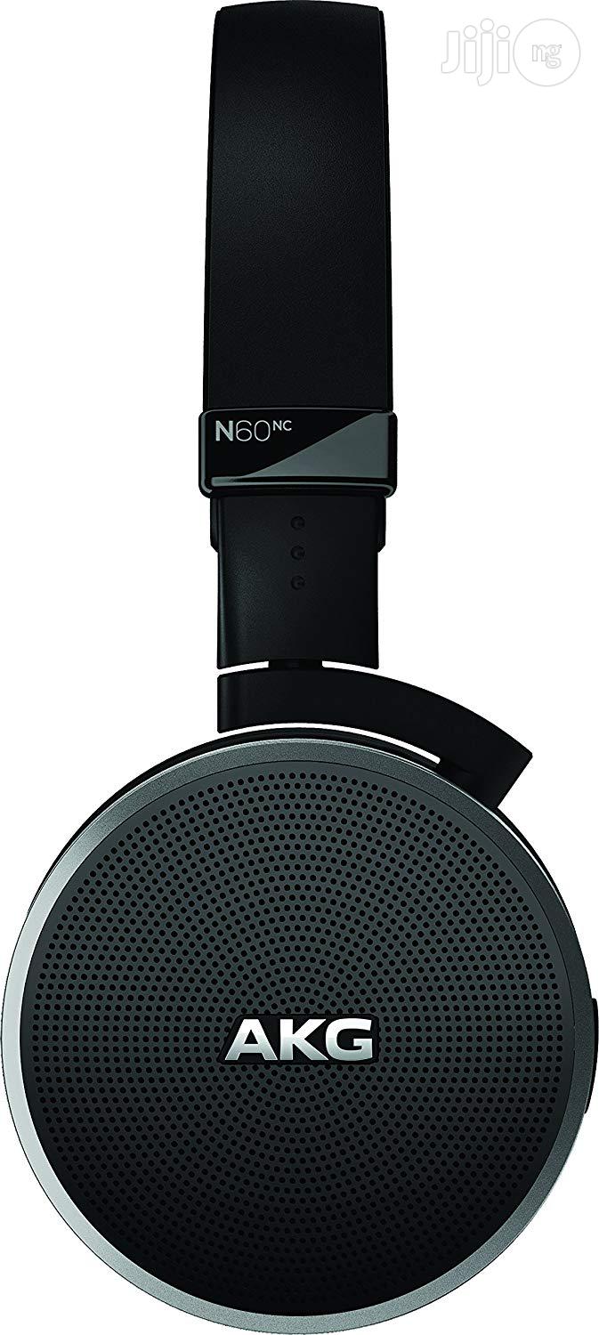 AKG Noise Canceling Headphone Black