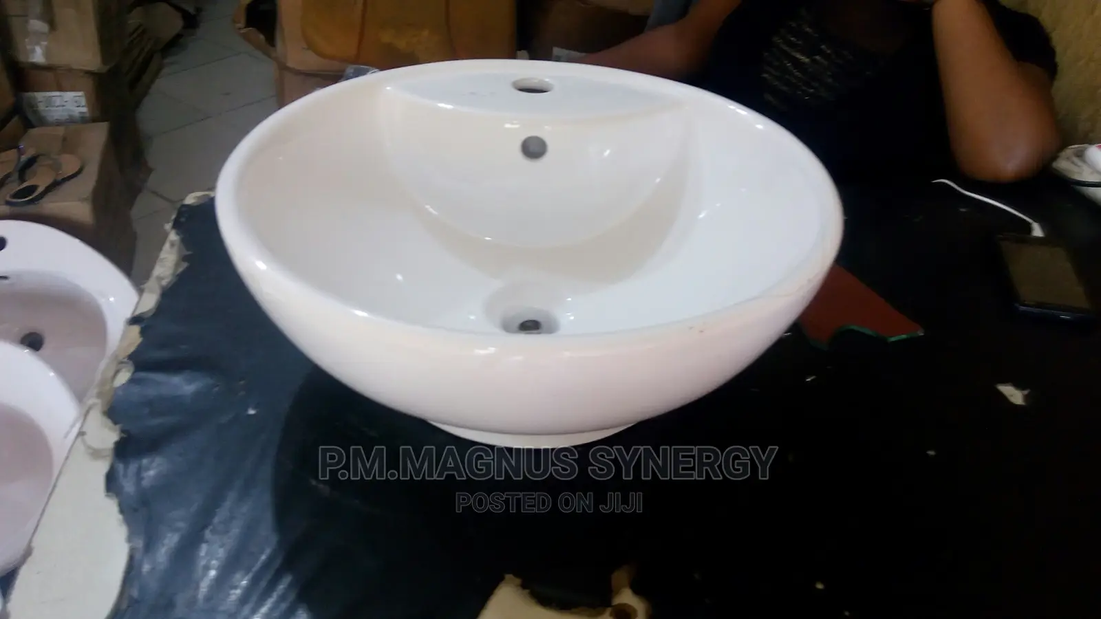 England Standard Wash Hand Basins