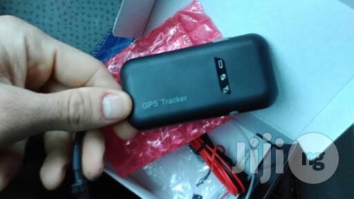 GPS Vehicle Tracker With Installation