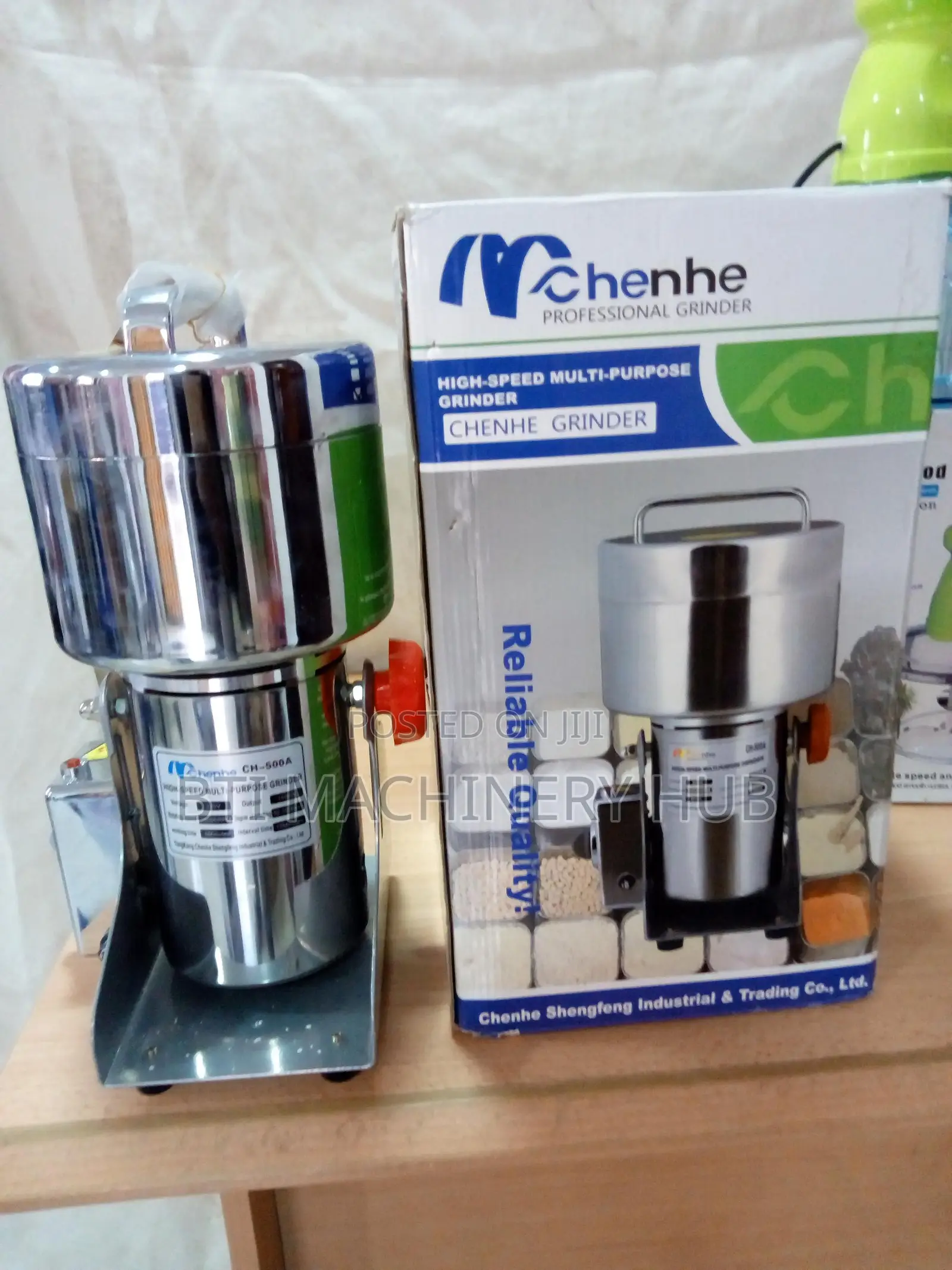 Dry Crusher/Grinder (Kitchen Size)