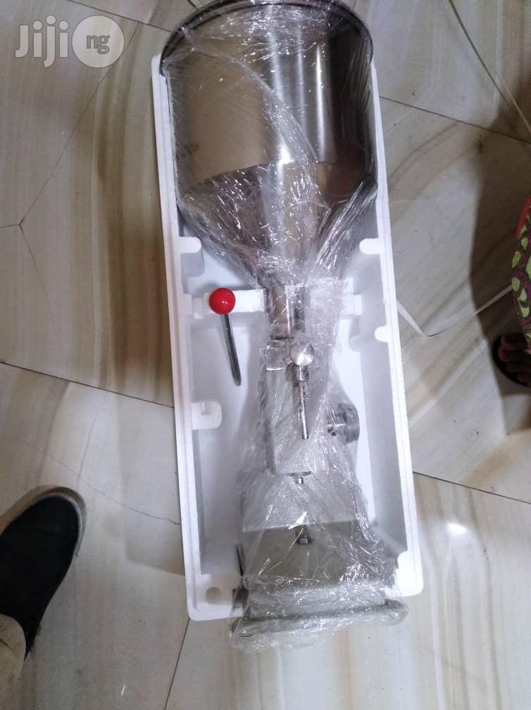 Bottle Filiing Manual Liquid Stainless Steel Filling Machine