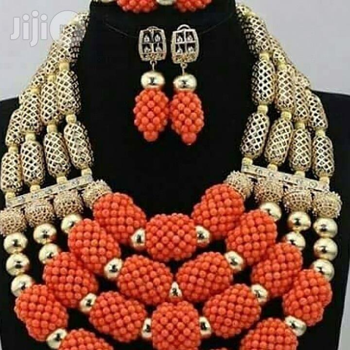 Beaded Ball With Gold Ball
