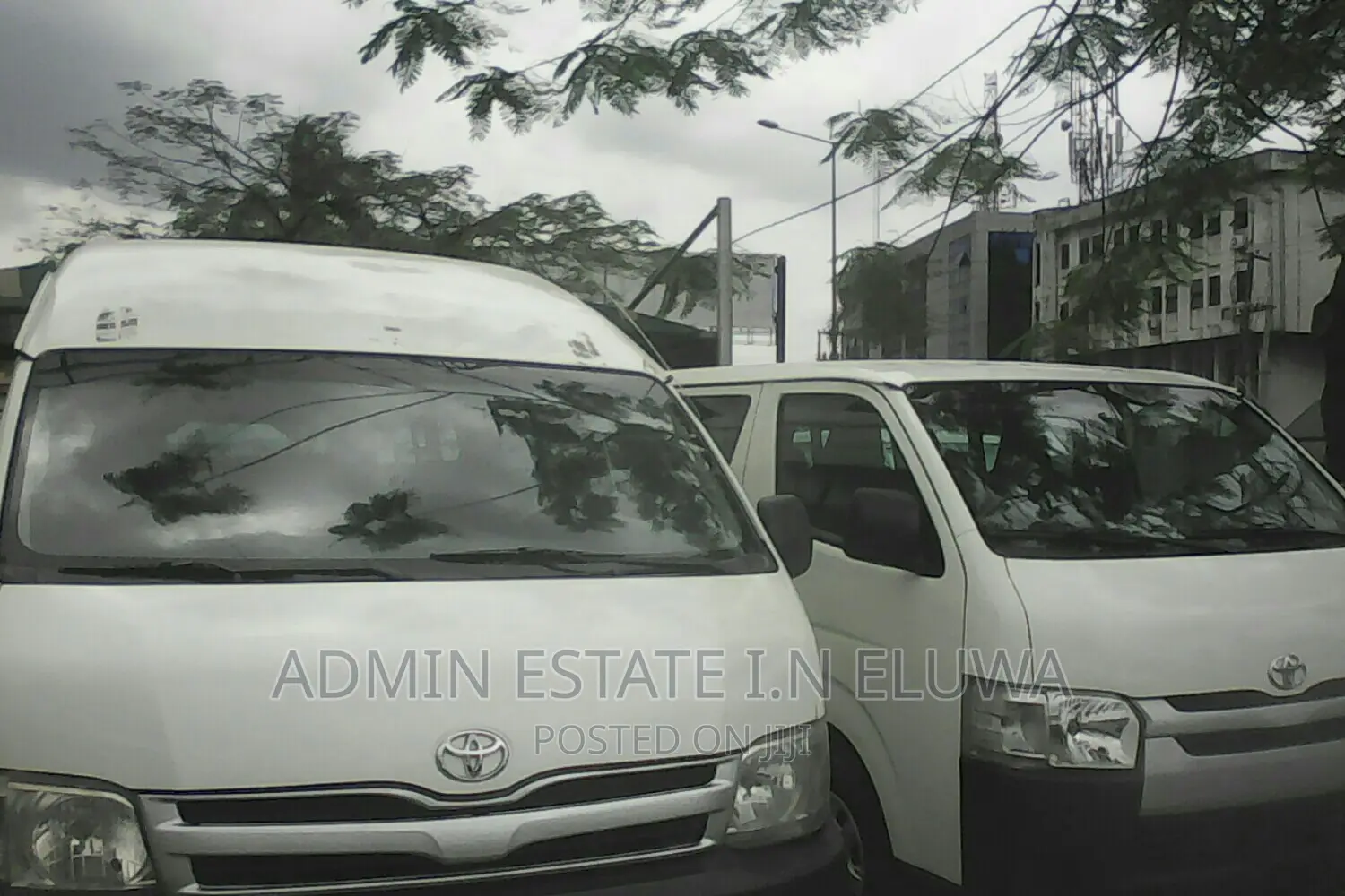 Hire Bus and Coaster Bus, Hire Hilux