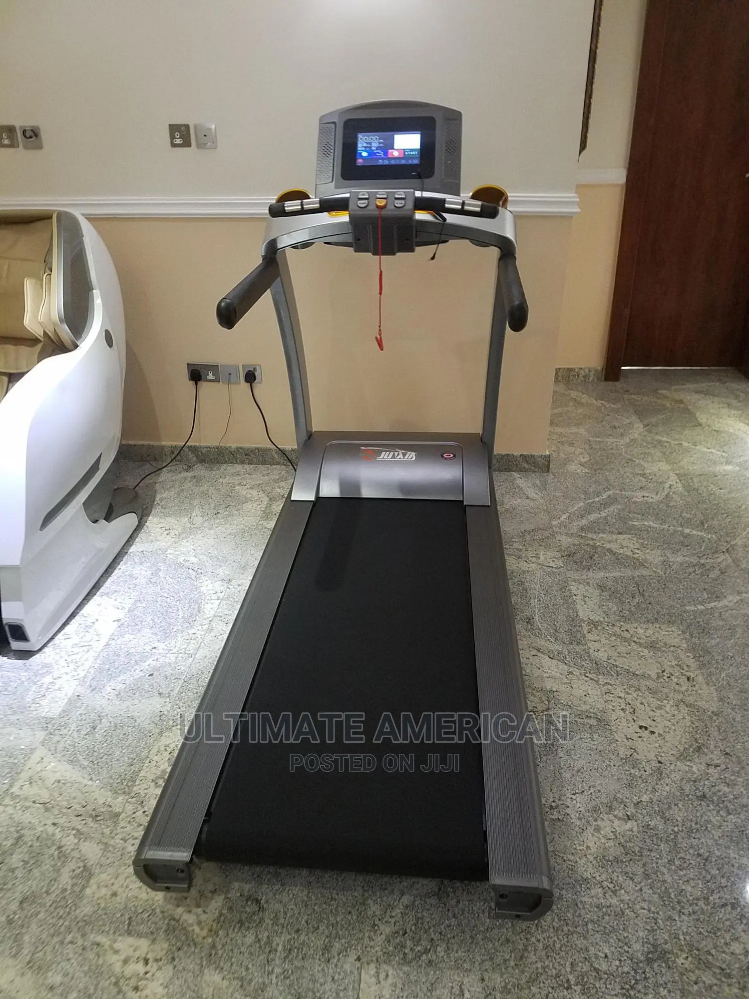 3.5HP Heavy Duty Treadmill With Tounch Screen TV 9 Inches