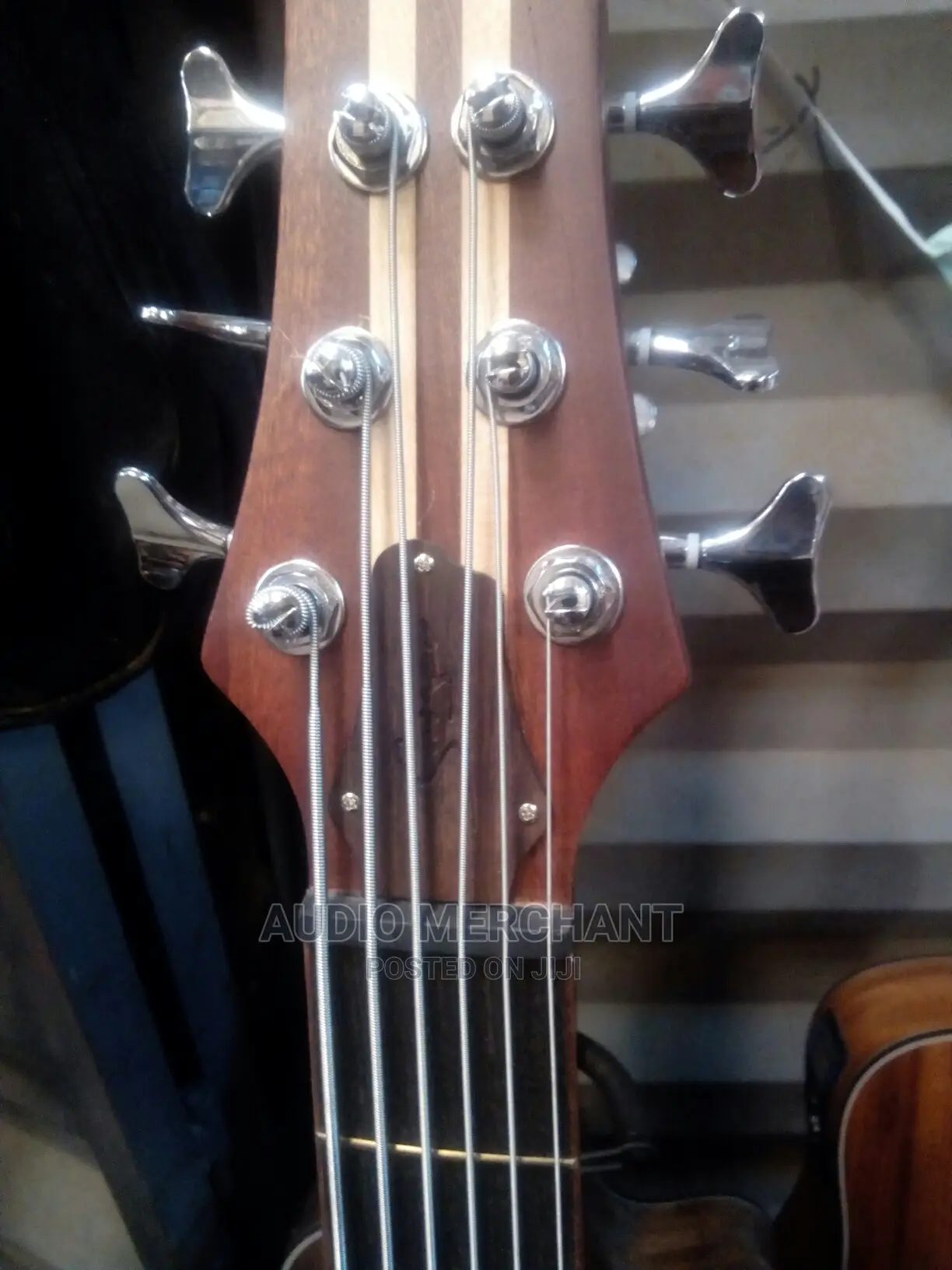 Smiger 6 Strings Bass Guitar