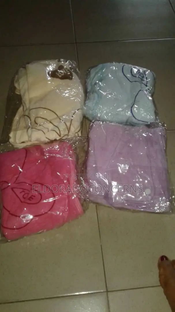 Top Quality Wearable Towels (Wholesale Quantity)