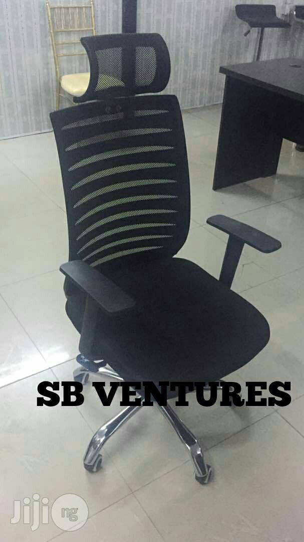 Quality Executive Mesh Swivel Ergonomic Office Chair.