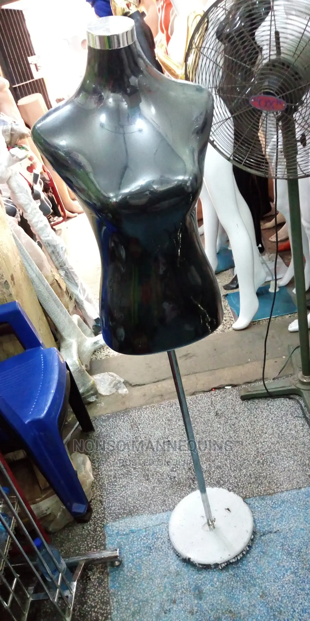Female Model On Rod For Dressmakers And Fashion Designers