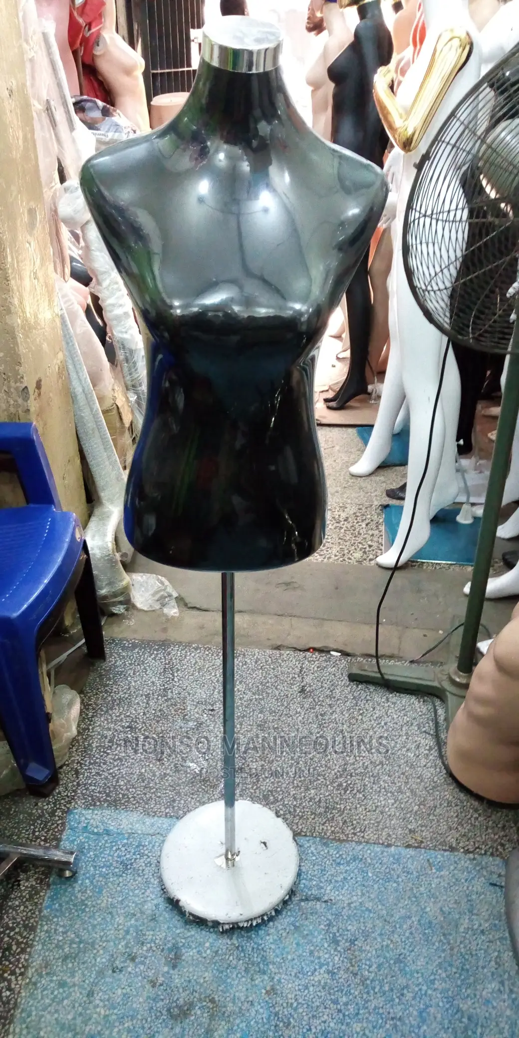 Female Model On Rod For Dressmakers And Fashion Designers