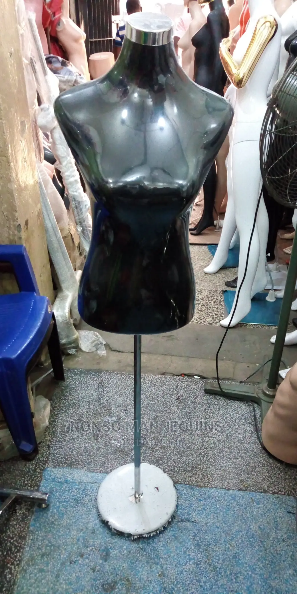 Female Model On Rod For Dressmakers And Fashion Designers