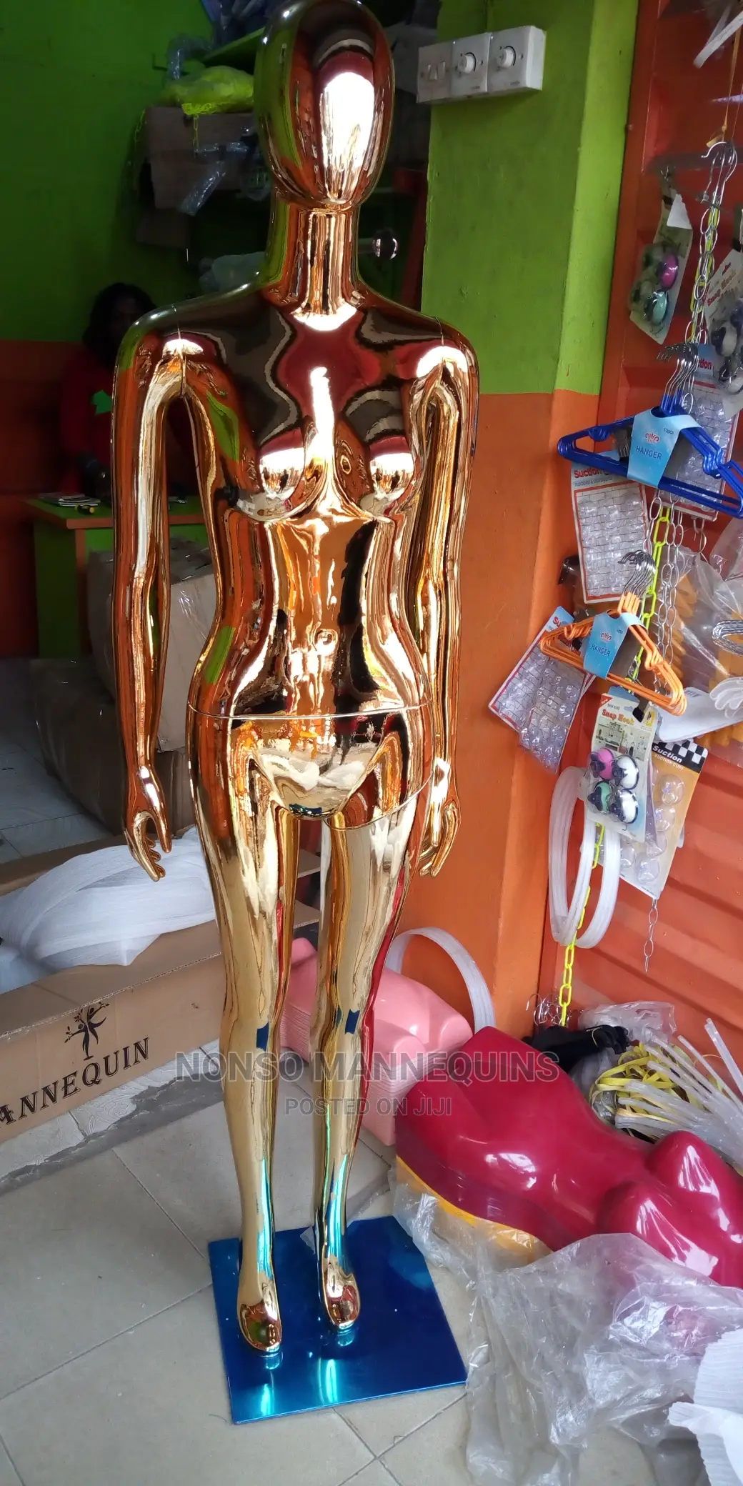 Chrome Female And Male Gold Mannequin
