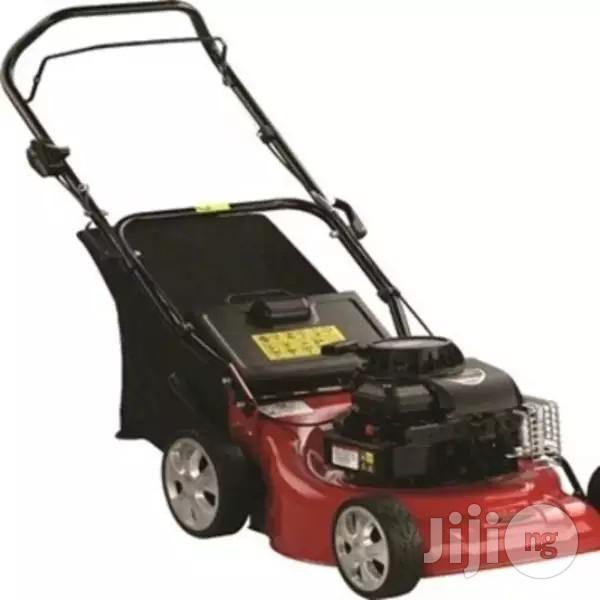 Briggs Stratton Engine Lawn Mower - 500 Series - 4HP