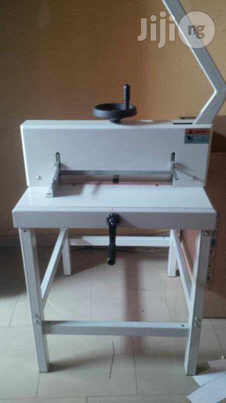 Manual Cutting Machine 27 Inches A2 Size