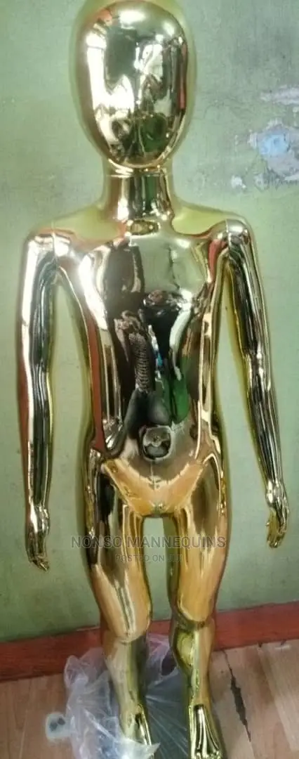 Big Breast Abstract Face Gold Chrome Female Display Mannquin