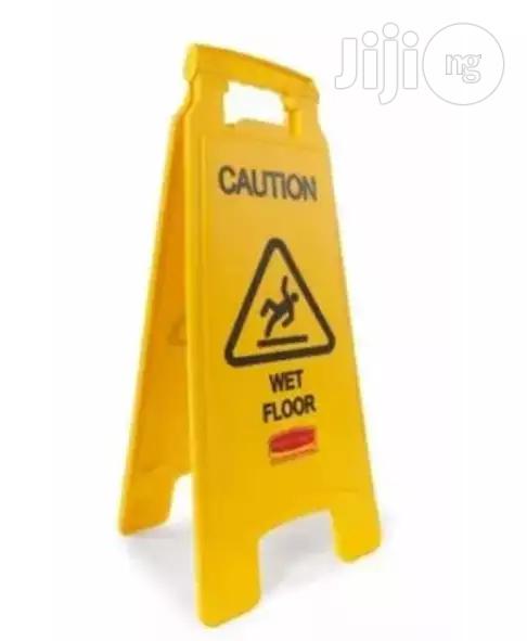 Wet Floor Caution Sign - Yellow