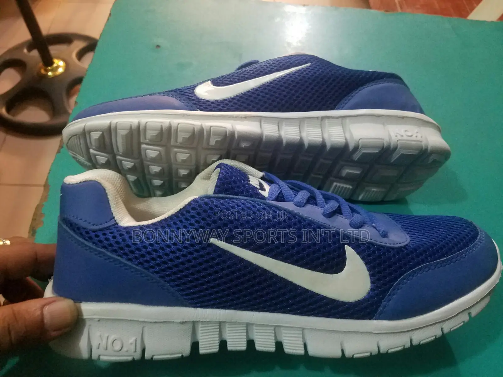 Nike Size 42 Jugging Sports Canvas