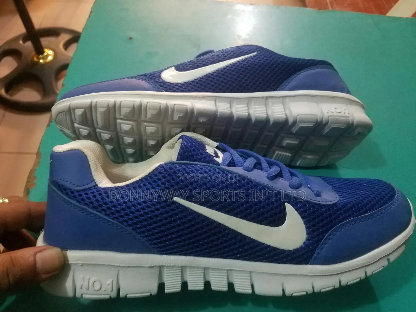 Nike Size 42 Jugging Sports Canvas