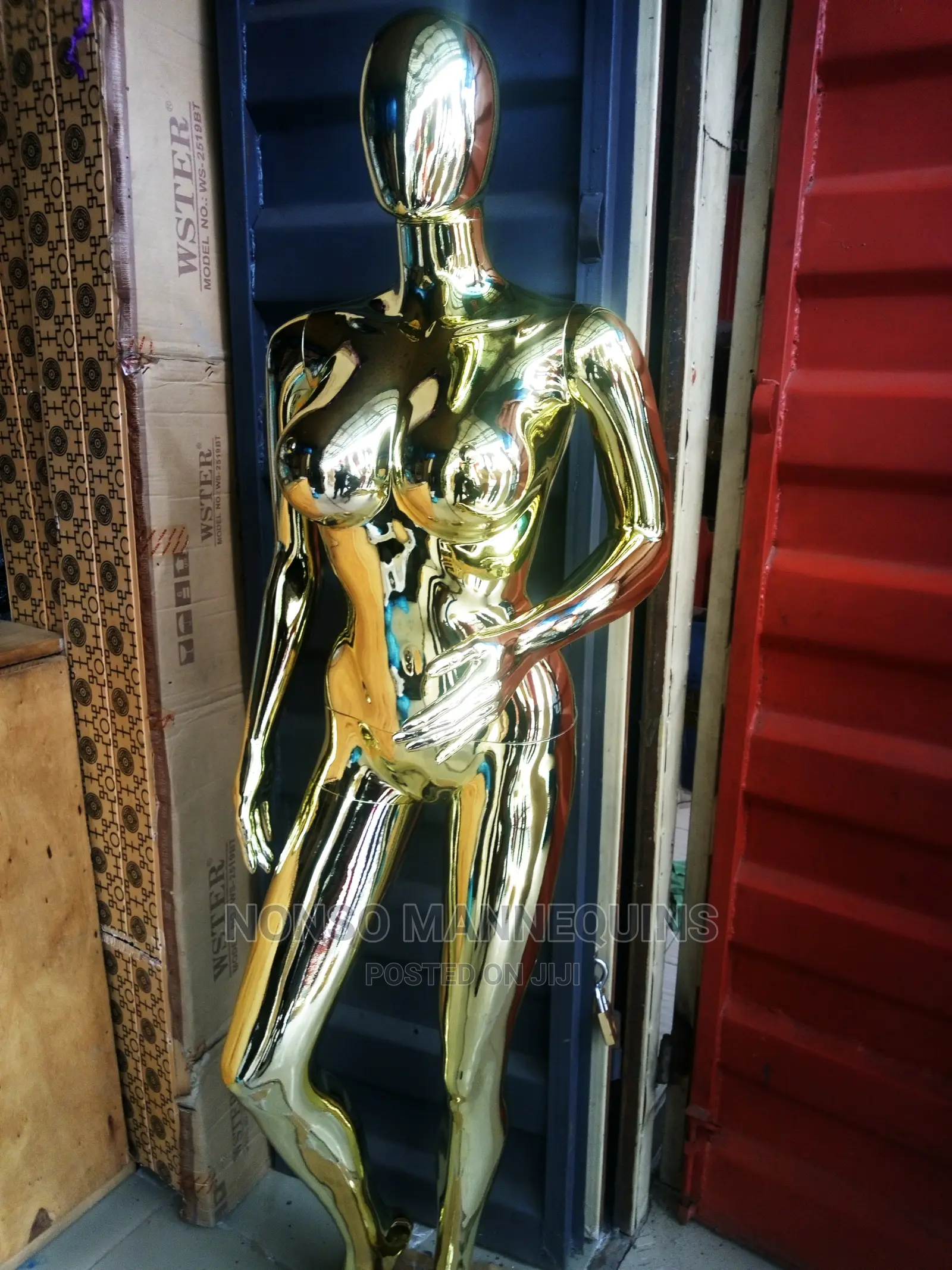 Big and Medium Breast Gold Chrome Female Display Mannequin