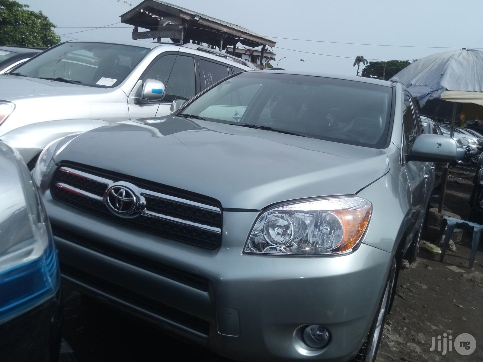 Toyota RAV4 Limited V6 2008 Gray