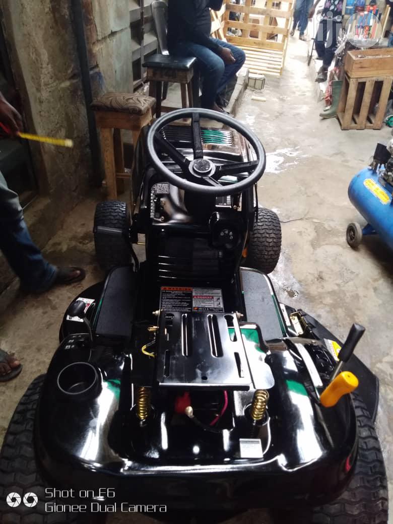 Original & High Quality Drive/Motorable Garden Lawn Mower.