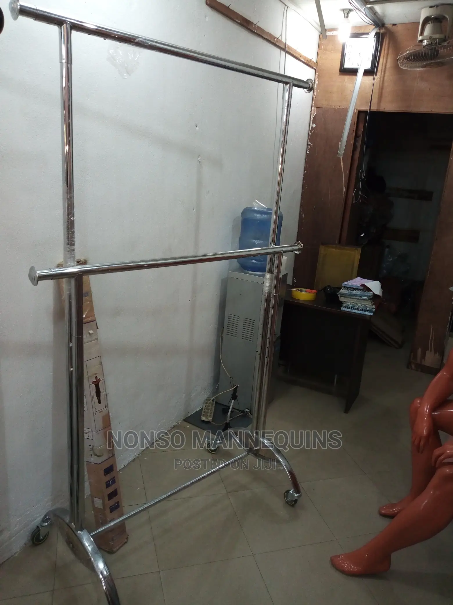 All Types of Silver Stainless Clothes Display Racks