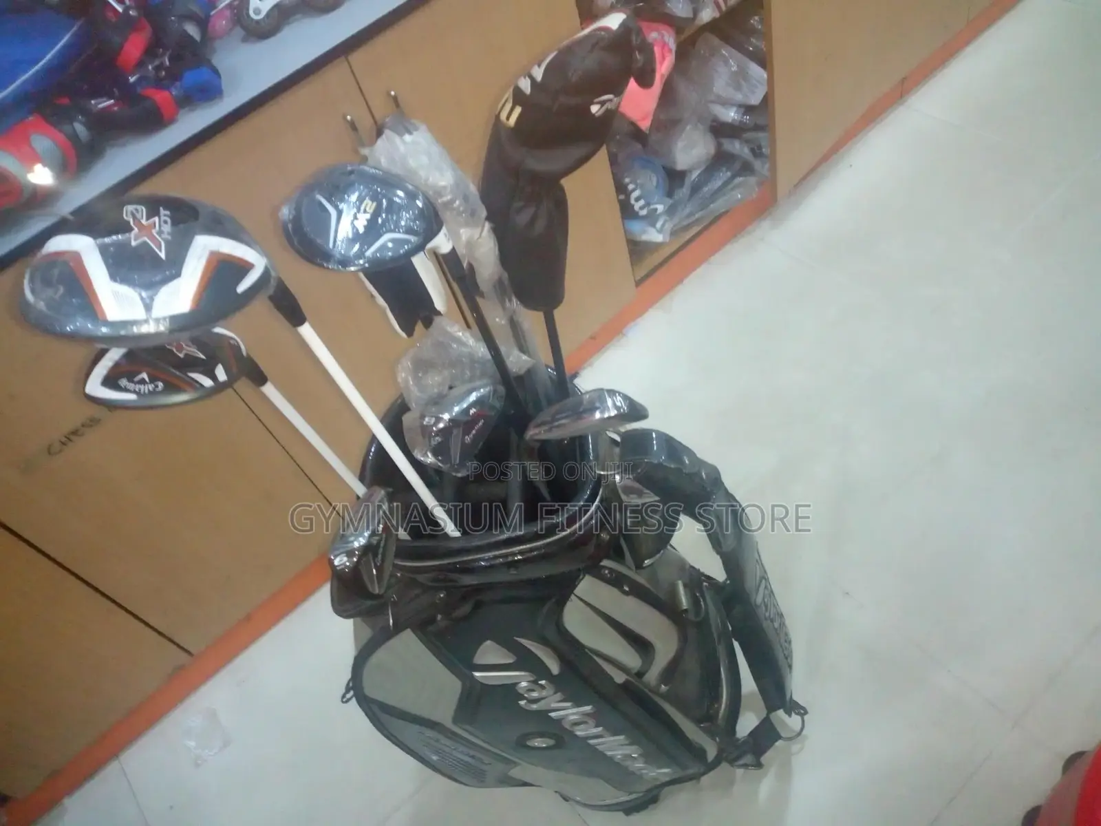 Taylor Made Golf Bag With Kit