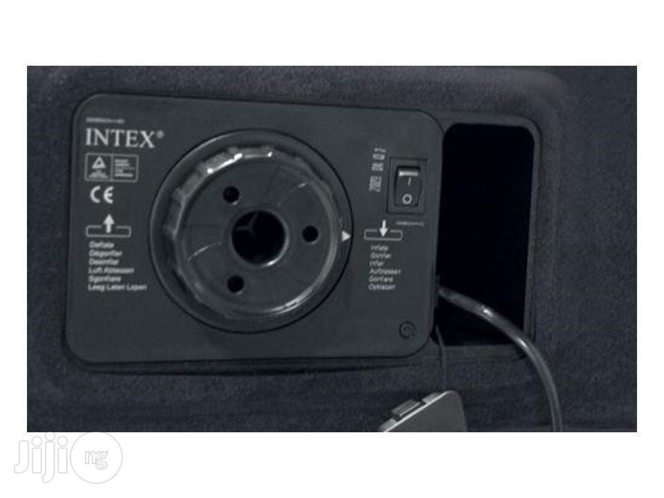Intex Full Pillow Rest Classic Airbed Fiber-Tech With Pump