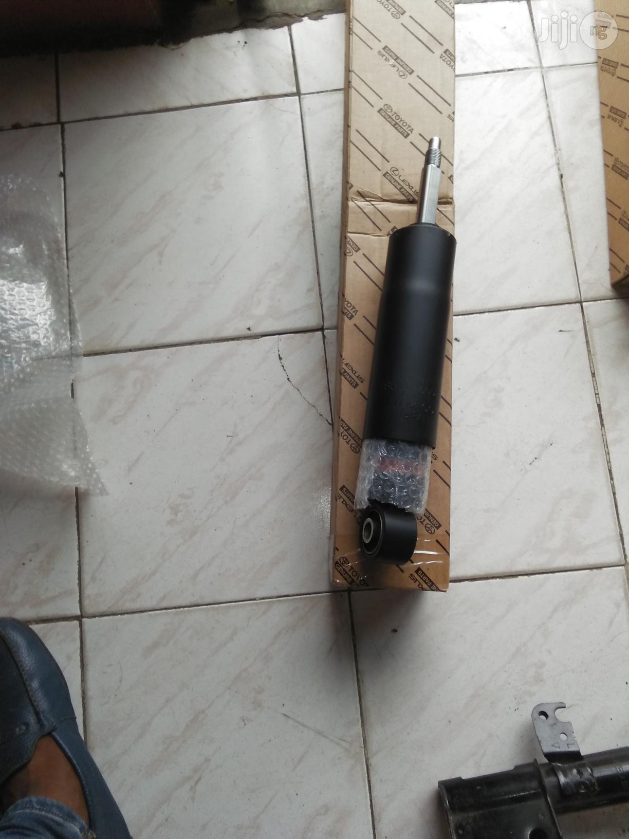 Hydraulic Rear Shock Absorbers Lexus LX 470/ Landcrusier