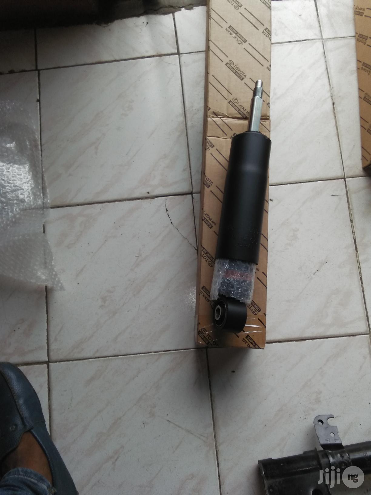 Hydraulic Rear Shock Absorbers Lexus LX 470/ Landcrusier