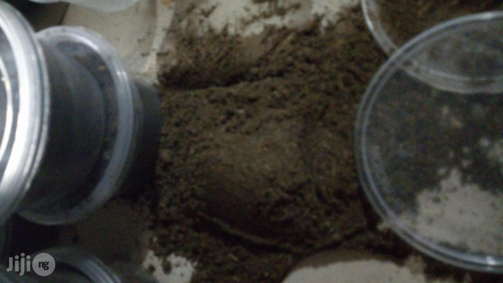 1 Dozen of Undiluted Chebe Powder Karka Oil