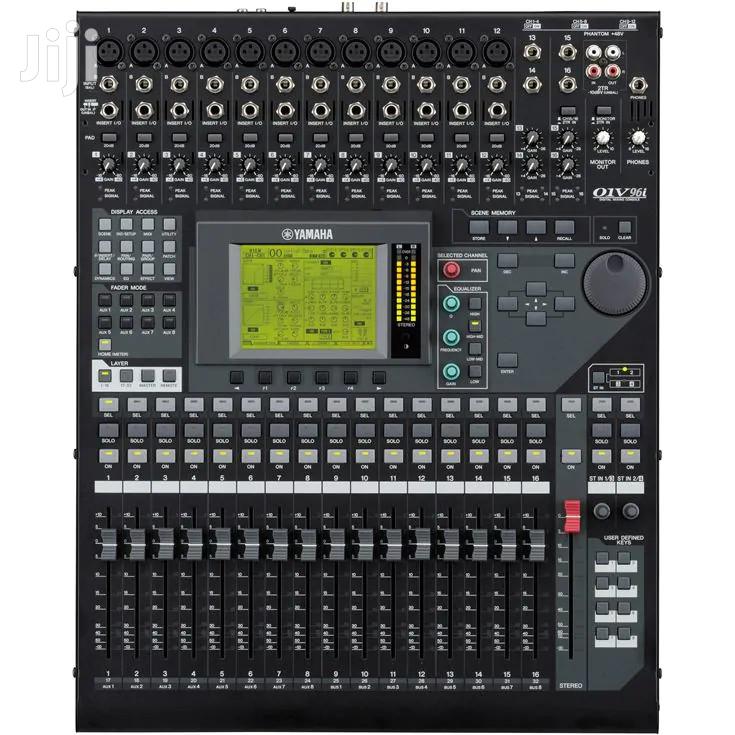 YAMAHA 01v96i Digital Mixing Console