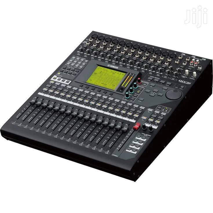 YAMAHA 01v96i Digital Mixing Console