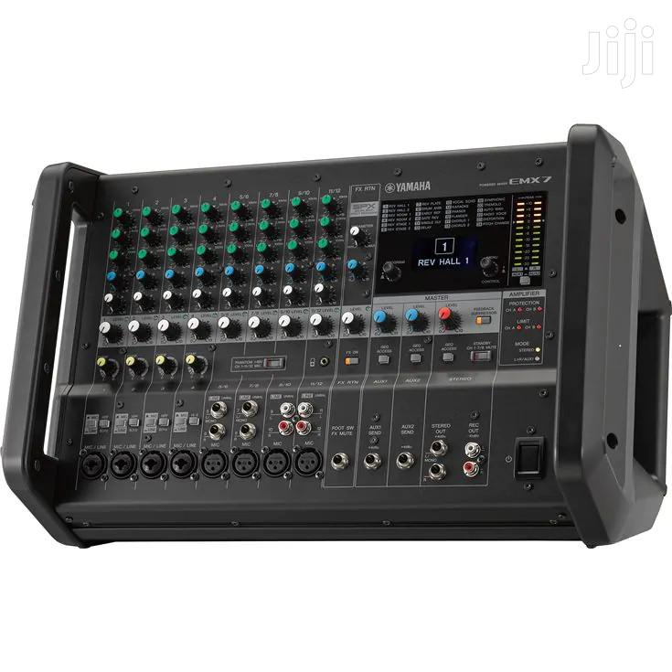 Yamaha Emx7 Powered Mixer