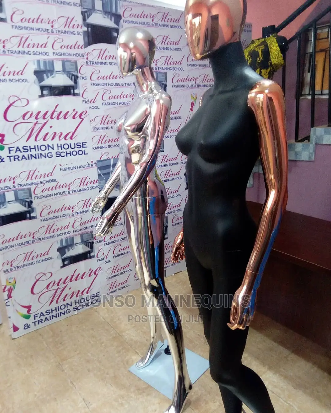 R3D Silver Display FEMALE High Quality Mannquins