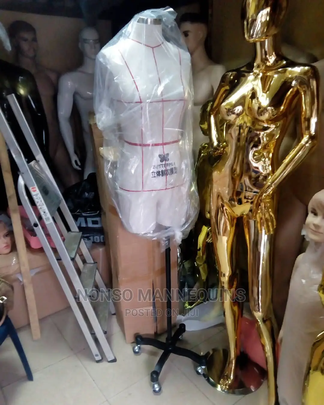 Xl And L Female Dressform For Female Clothes