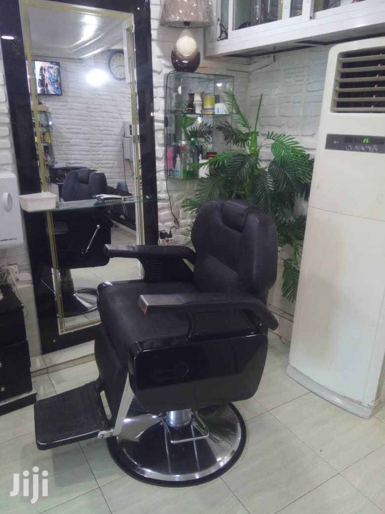 Barbing Chair