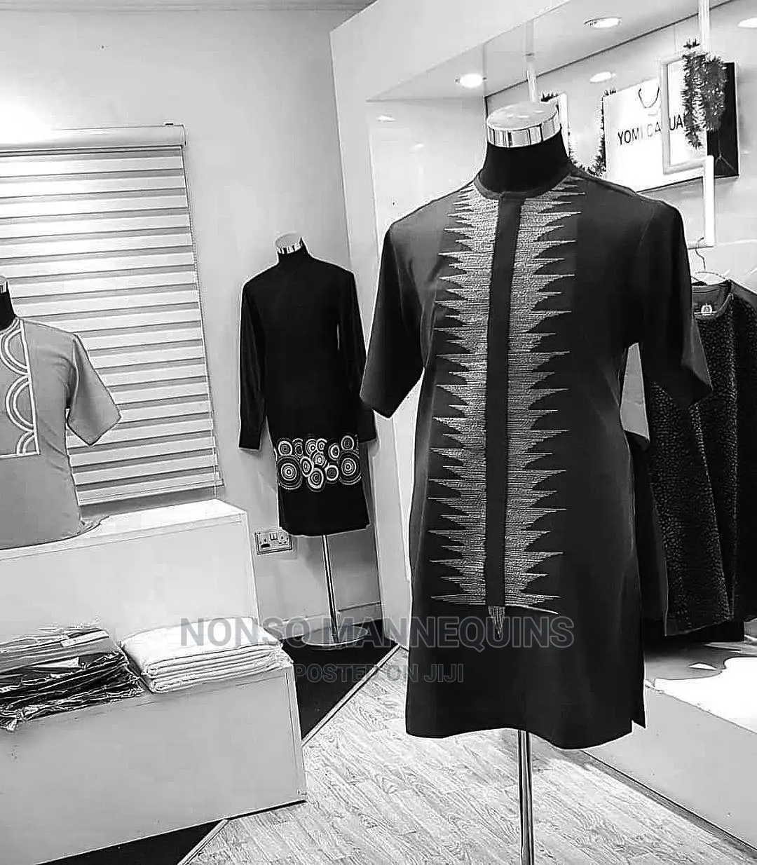 Black Colour Male Half Body Form Display Dressform