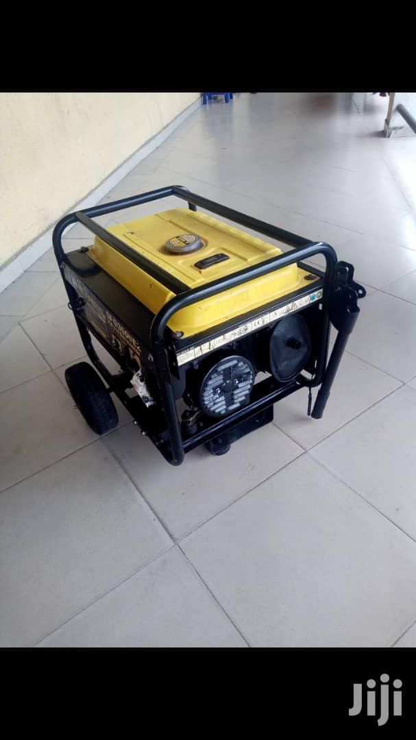 Neatly Used 2.8KVA SUMEC FIRMAN SPG3000E2 Copper Generator