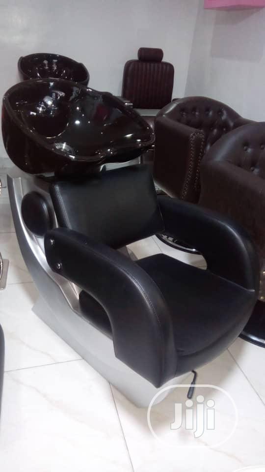 Set Of Saloon Washing Basin